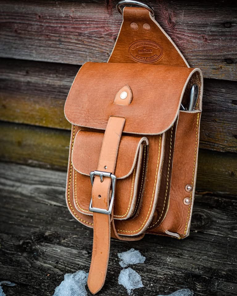 Calf Tagging Tool Pouch